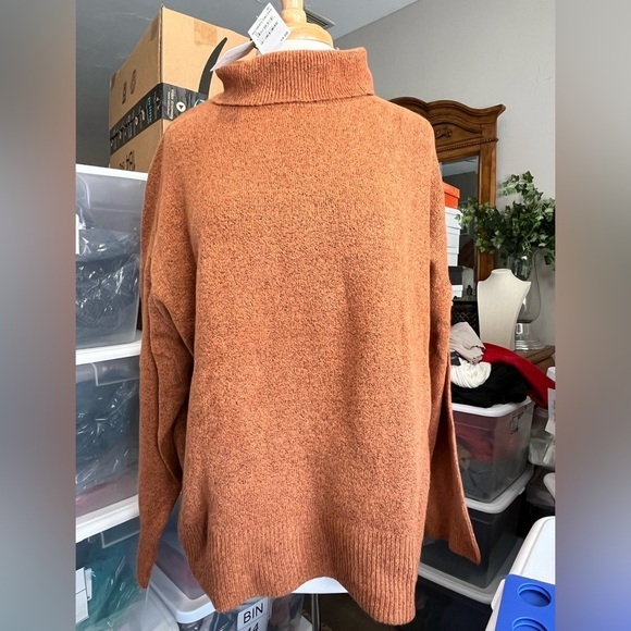 Nordstrom Sweaters - Nordstrom Warm Rust Turtleneck Sweater